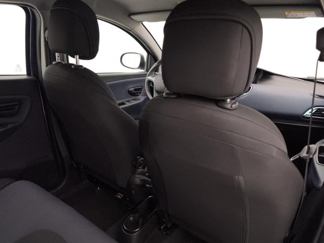 LANCIA Ypsilon usata, con Luci diurne