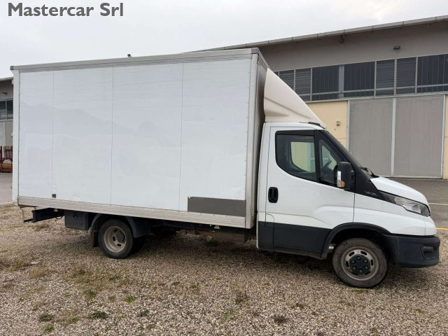 IVECO Daily usata, con Autoradio