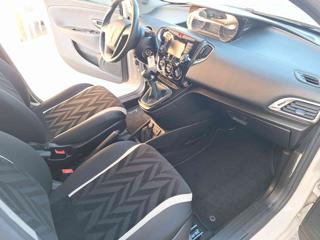 LANCIA Ypsilon usata, con Servosterzo