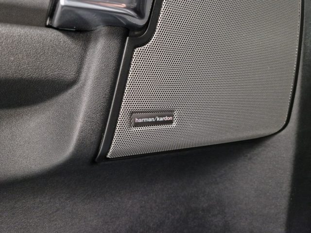 LAND ROVER Discovery usata, con Controllo trazione