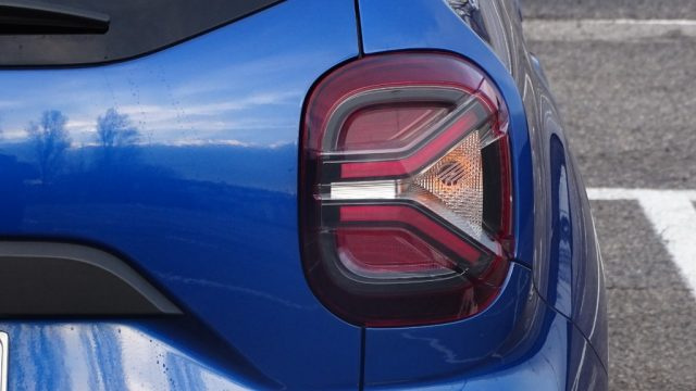 DACIA Duster usata, con Sensori di parcheggio posteriori