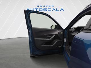 PEUGEOT 2008 usata, con Controllo automatico clima
