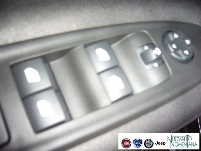 ALFA ROMEO Junior usata, con Fari LED