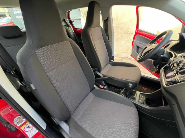 VOLKSWAGEN up! usata 14