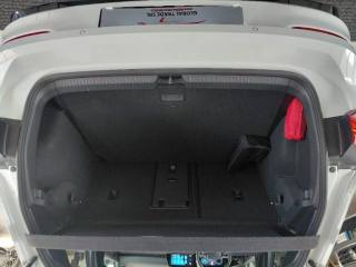 VOLKSWAGEN Golf usata, con Luci diurne