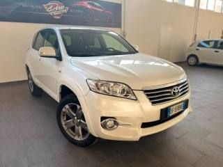 TOYOTA RAV 4 usata, con Airbag Passeggero
