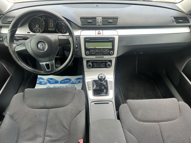 VOLKSWAGEN Passat usata, con ESP