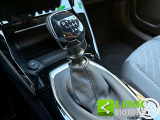 PEUGEOT 2008 usata, con Controllo automatico clima