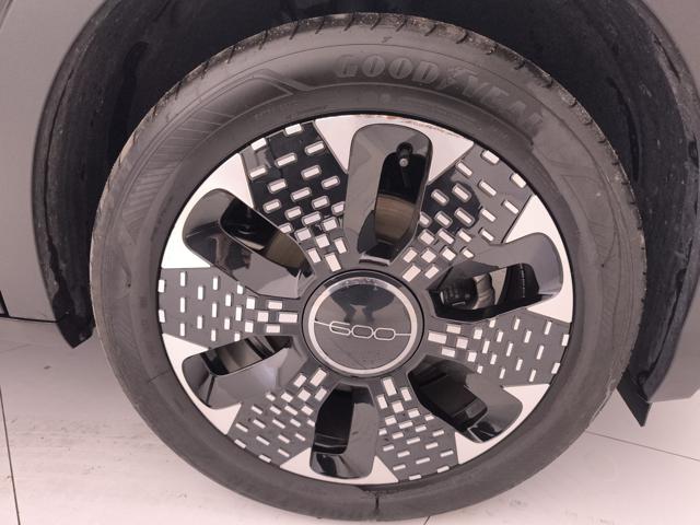 FIAT 600 usata, con Sensori di parcheggio posteriori