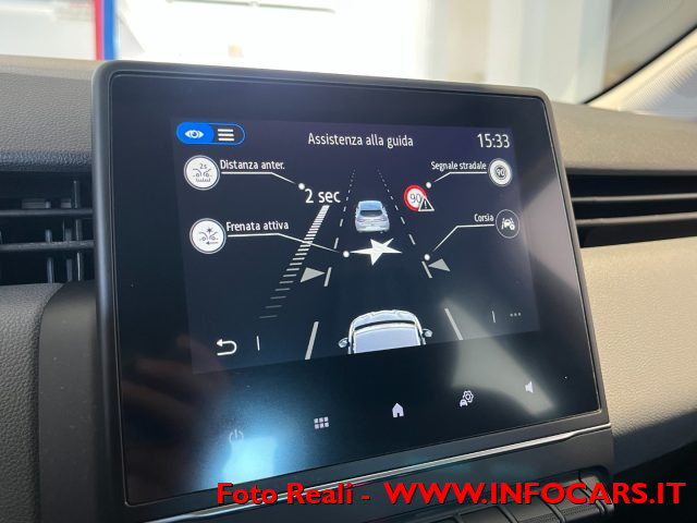 RENAULT Clio usata, con Touch screen