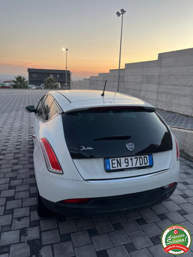 LANCIA Delta usata, con Autoradio