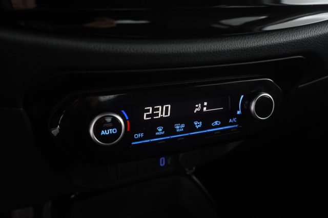 TOYOTA Aygo X usata 8