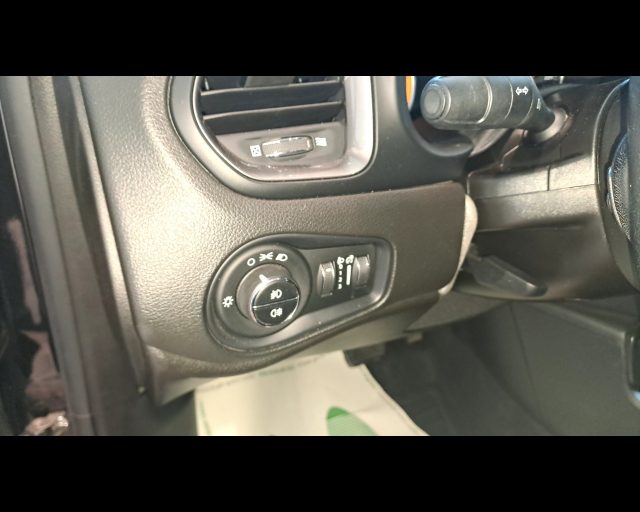 JEEP Renegade usata, con Autoradio digitale