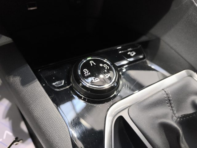 PEUGEOT 3008 usata, con Cruise Control