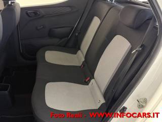 HYUNDAI i10 usata, con Autoradio
