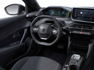 PEUGEOT 2008 usata, con Cruise Control