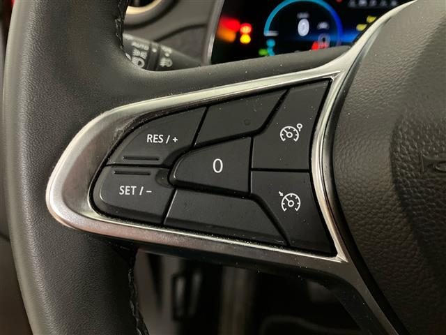 RENAULT ZOE usata, con Hill holder