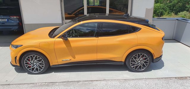 FORD Mustang Mach-E usata, con Airbag laterali