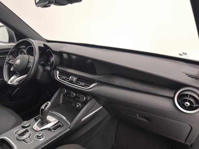 ALFA ROMEO Stelvio usata, con Sensori di parcheggio posteriori