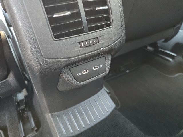 VOLKSWAGEN T-Roc usata 101