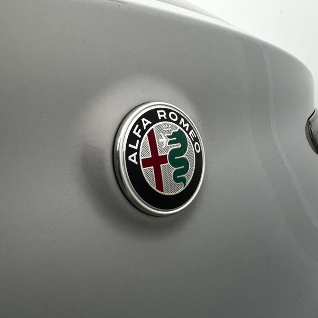 ALFA ROMEO Stelvio usata, con Specchietti laterali elettrici