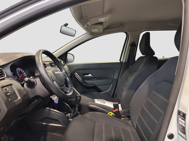 DACIA Duster usata 8