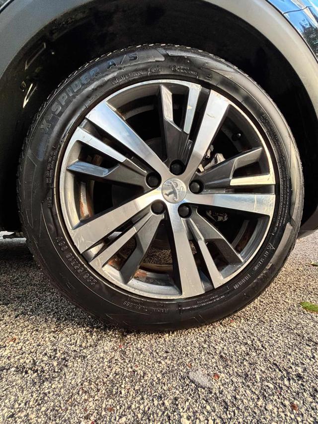 PEUGEOT 3008 usata, con Sistema di navigazione