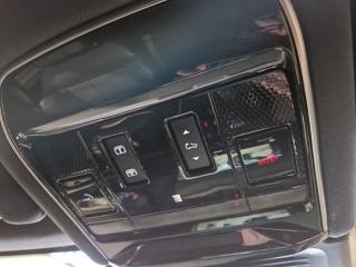 LAND ROVER Range Rover Sport usata, con Riconoscimento dei segnali stradali