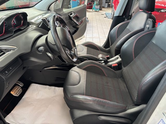 PEUGEOT 2008 usata, con Servosterzo