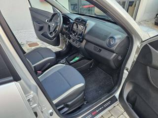 DACIA Spring usata, con USB
