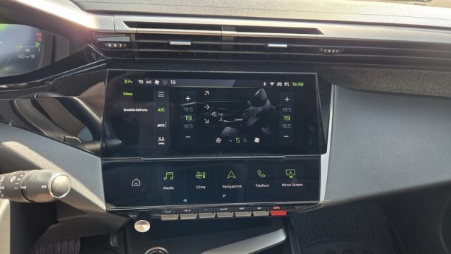 PEUGEOT 408 usata, con Bluetooth