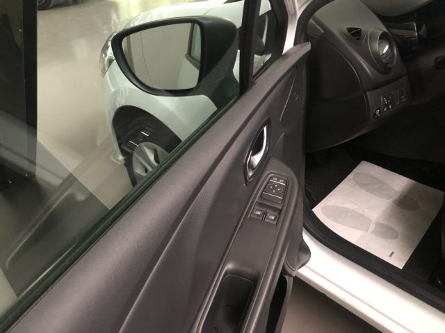 RENAULT Clio usata, con Specchietti laterali elettrici