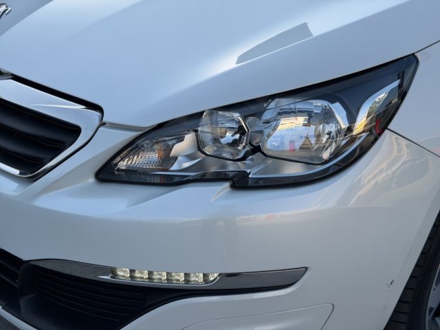 PEUGEOT 208 usata, con Bluetooth