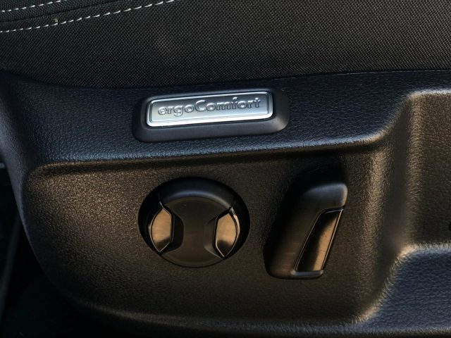 VOLKSWAGEN Passat Variant usata, con ESP