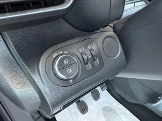 OPEL Combo usata, con Autoradio digitale