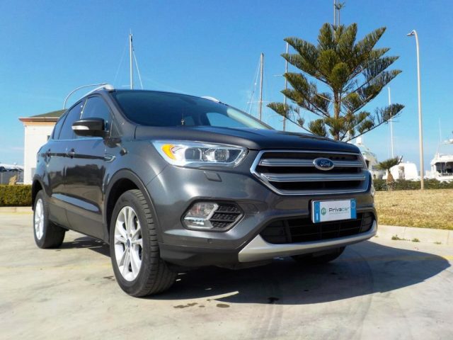 FORD Kuga usata, con Volante in pelle
