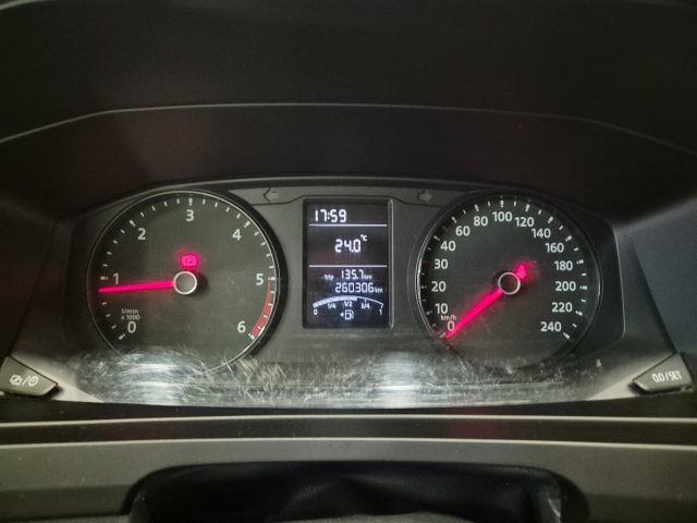 VOLKSWAGEN Caravelle usata, con Servosterzo
