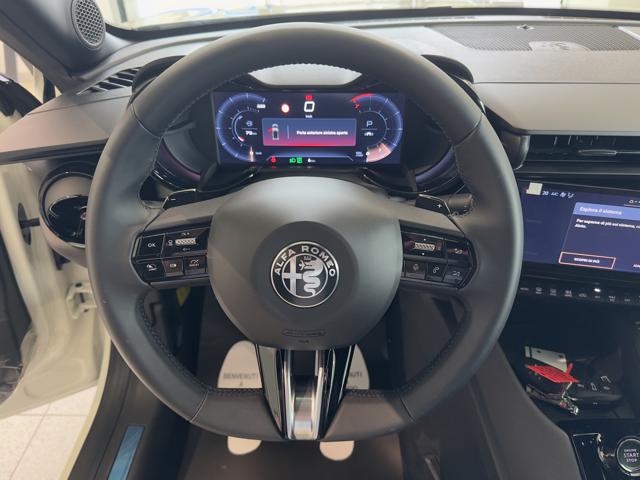 ALFA ROMEO Junior usata, con Park Distance Control