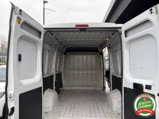 PEUGEOT Boxer usata, con Servosterzo