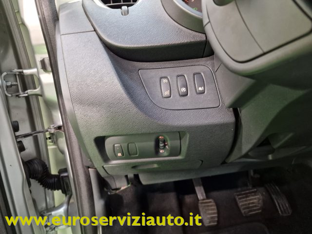 RENAULT Kangoo usata, con Specchietti laterali elettrici