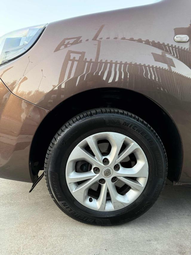 RENAULT Kangoo usata, con Chiusura centralizzata