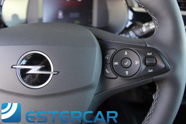OPEL Corsa usata, con USB