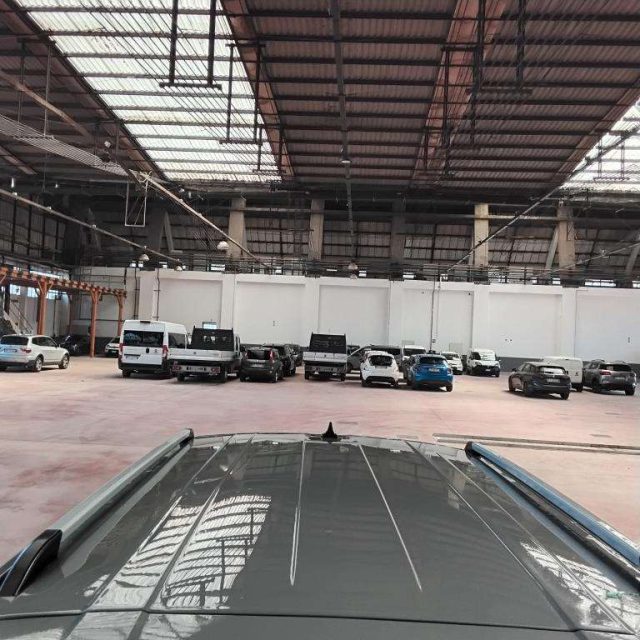 FORD Tourneo Courier usata, con Autoradio