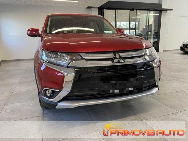 MITSUBISHI Outlander usata, con Autoradio
