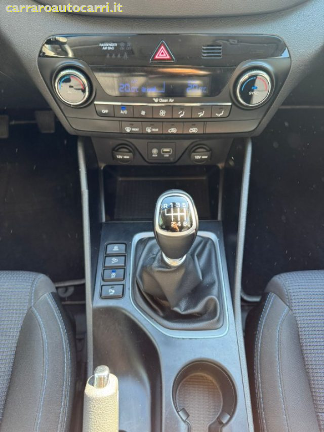 HYUNDAI Tucson usata, con Hill holder