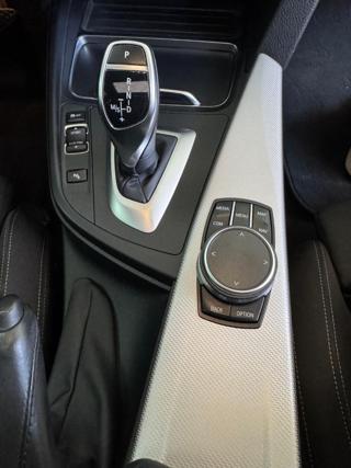 BMW 320 usata, con Fari LED