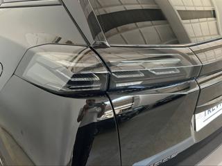 PEUGEOT 2008 usata, con Volante multifunzione
