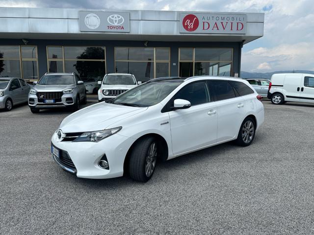 TOYOTA Auris usata 1