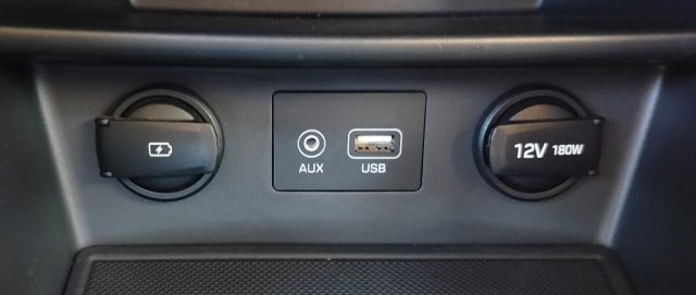 HYUNDAI Kona usata, con Specchietti laterali elettrici