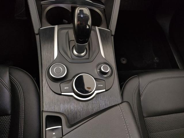 ALFA ROMEO Stelvio usata, con Controllo trazione